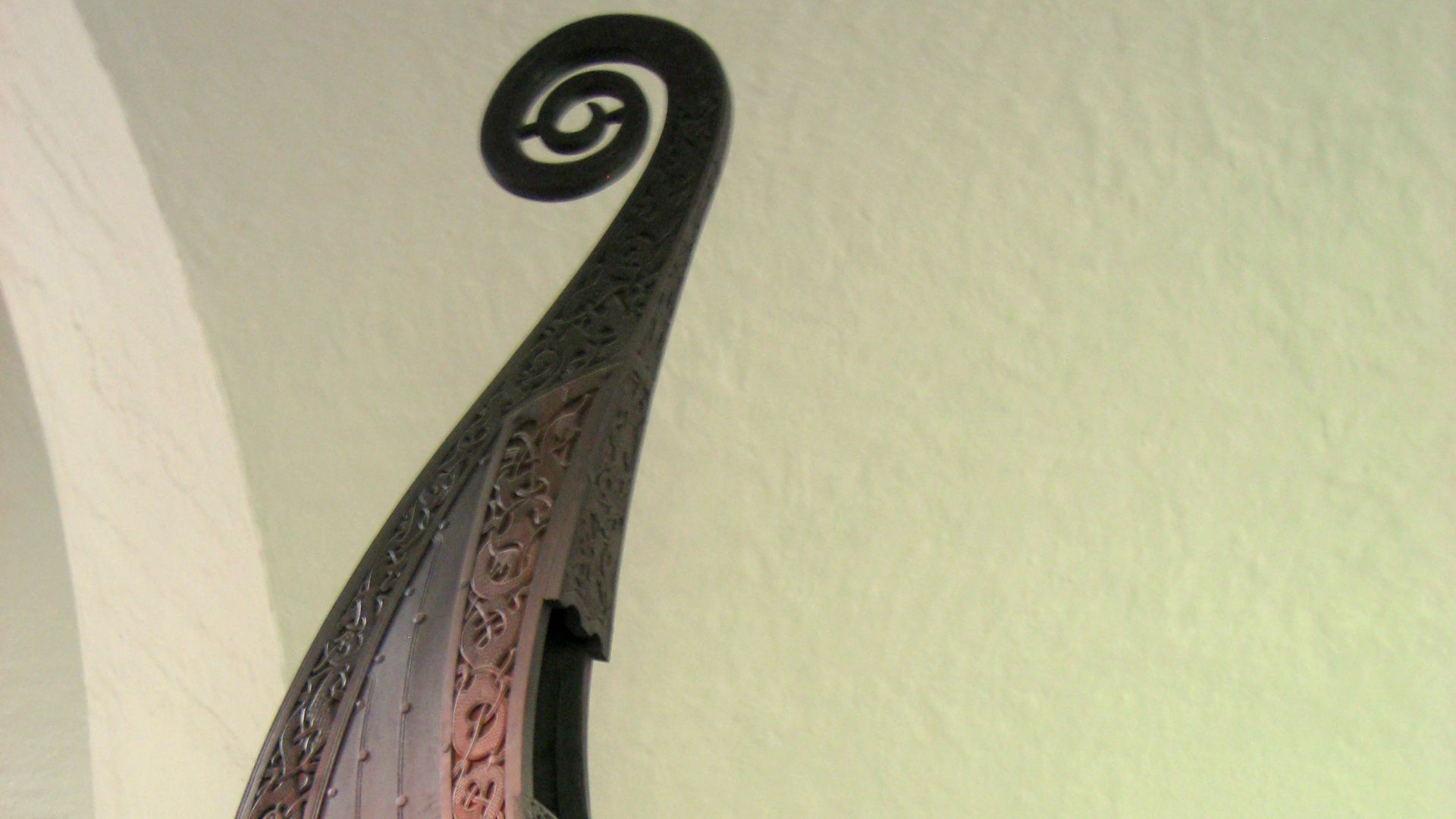 File:Oseberg ship - IMG 9140.jpg