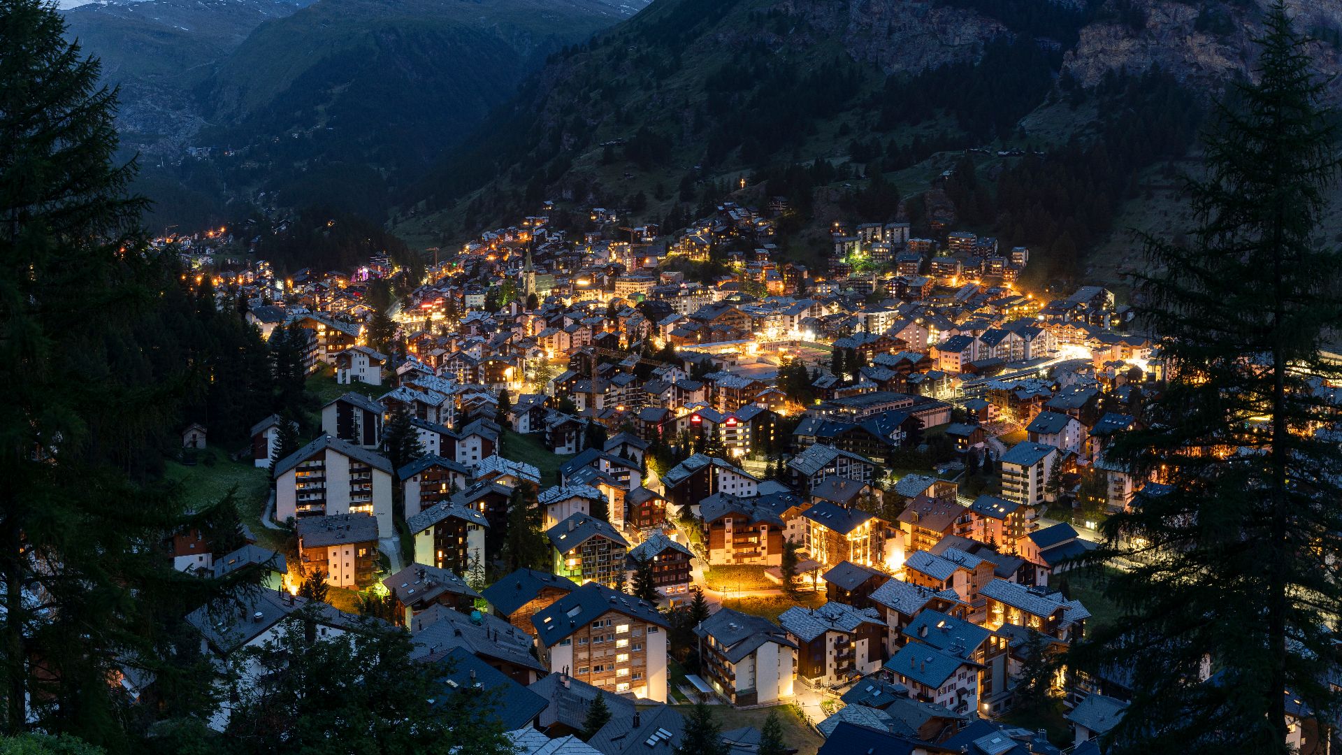 File:1 zermatt evening 2022.jpg