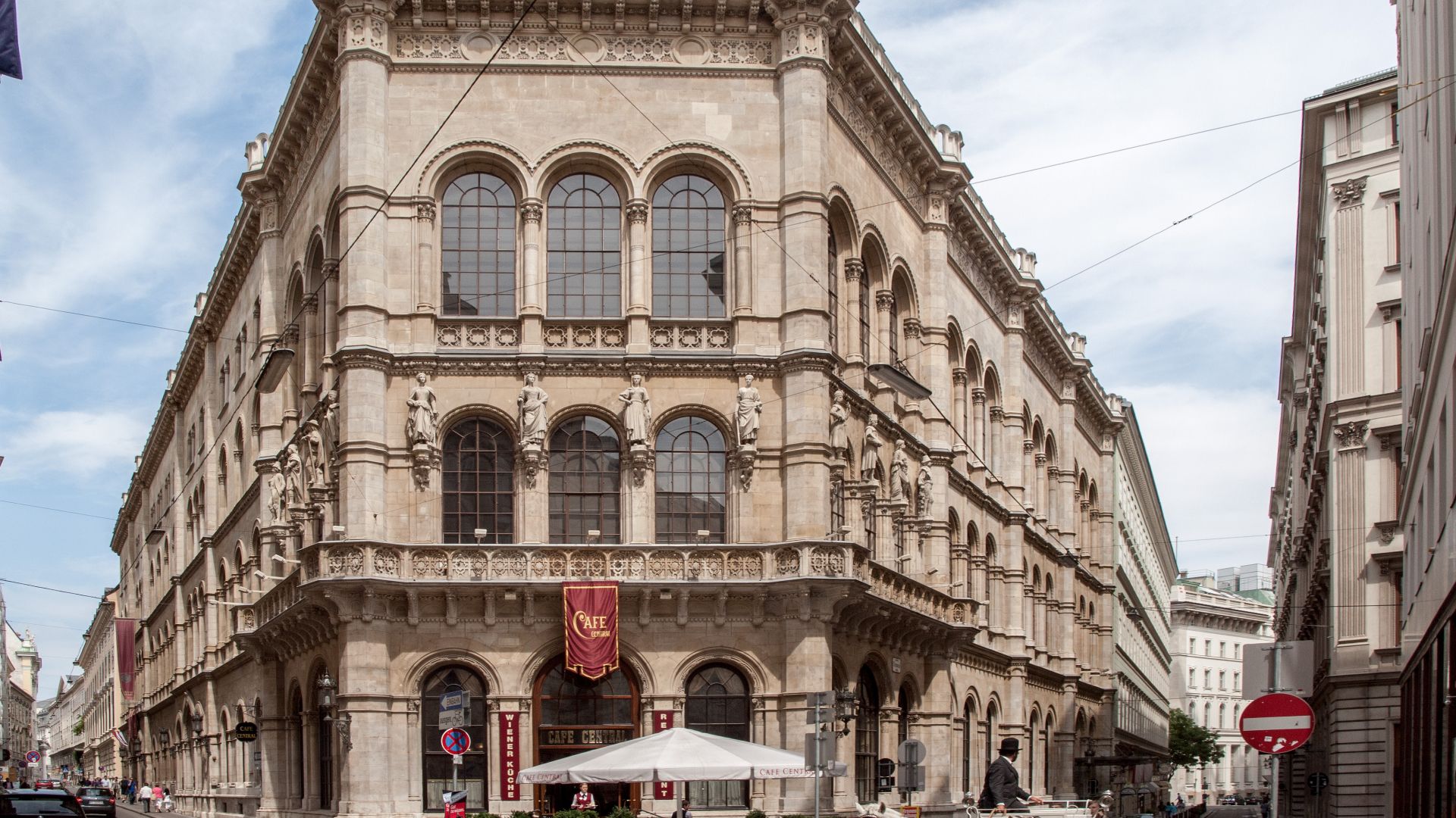 File:Palais Ferstel Cafe Central.jpg