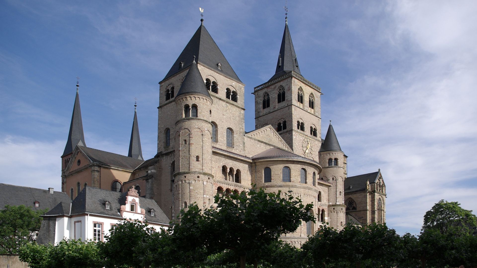 File:Trier Dom BW 24.JPG