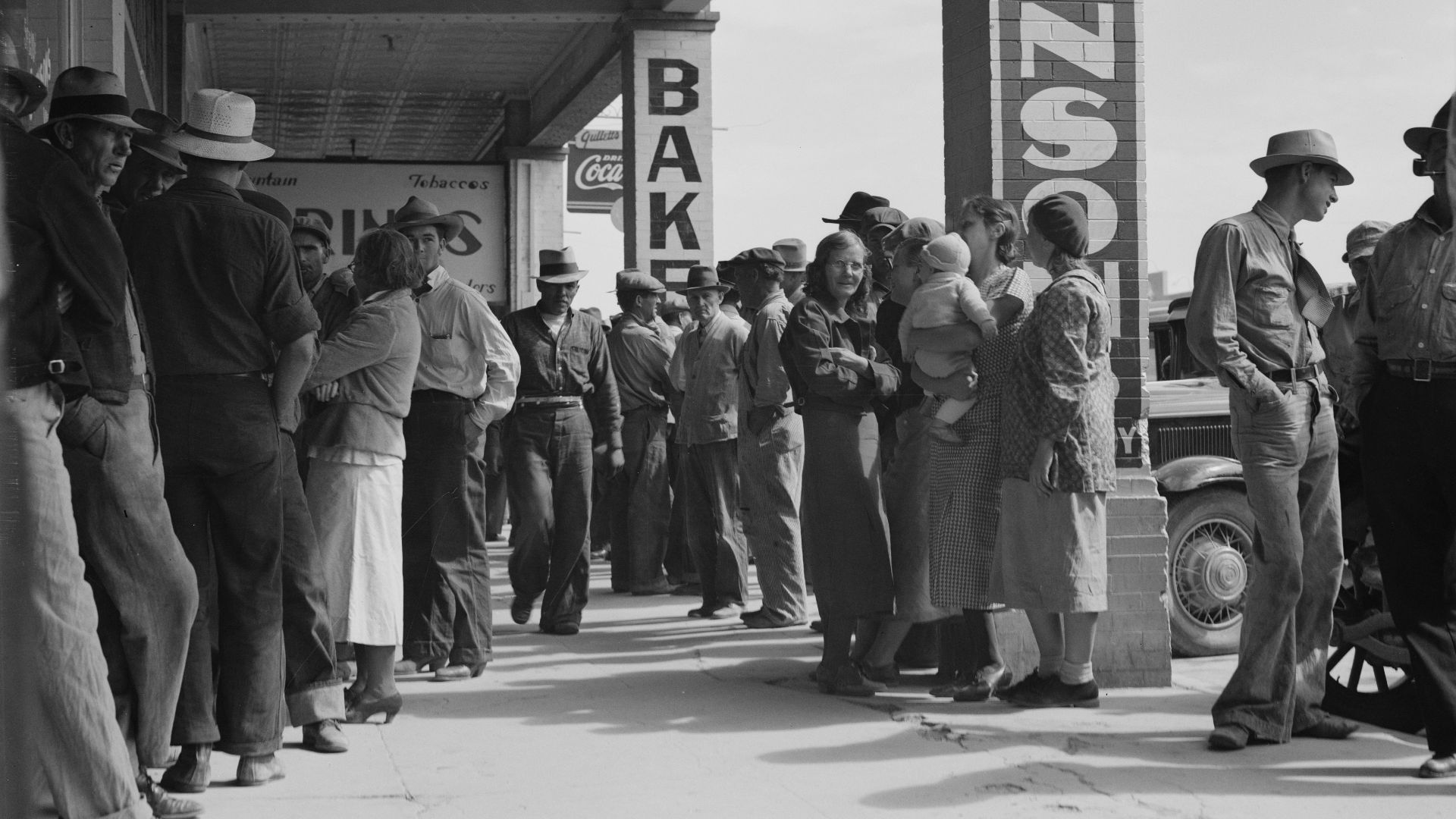 File:Waiting for relief checks during Great depression.jpg