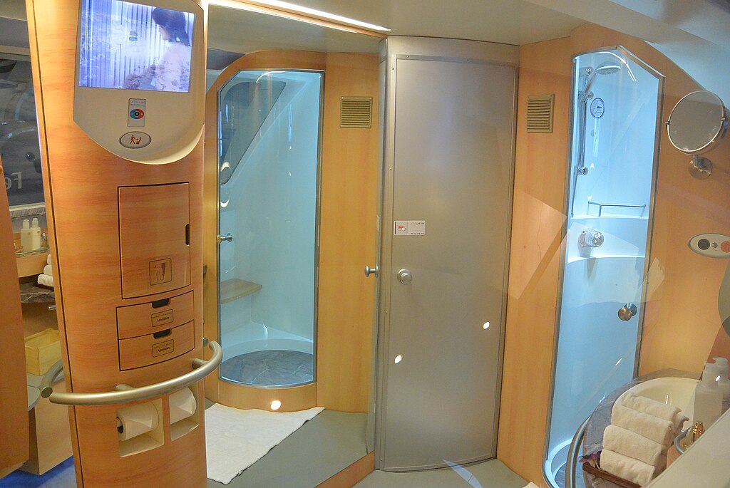 Emirates A380 Shower Spa 
