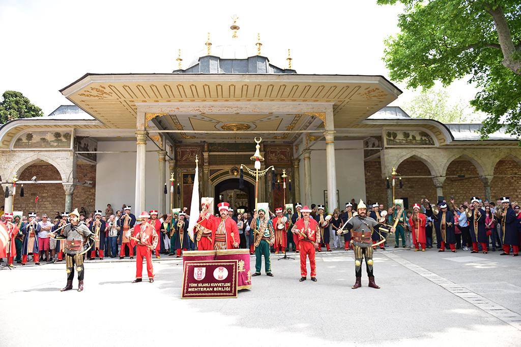 Gate of Felicity (Topkapi Palace)