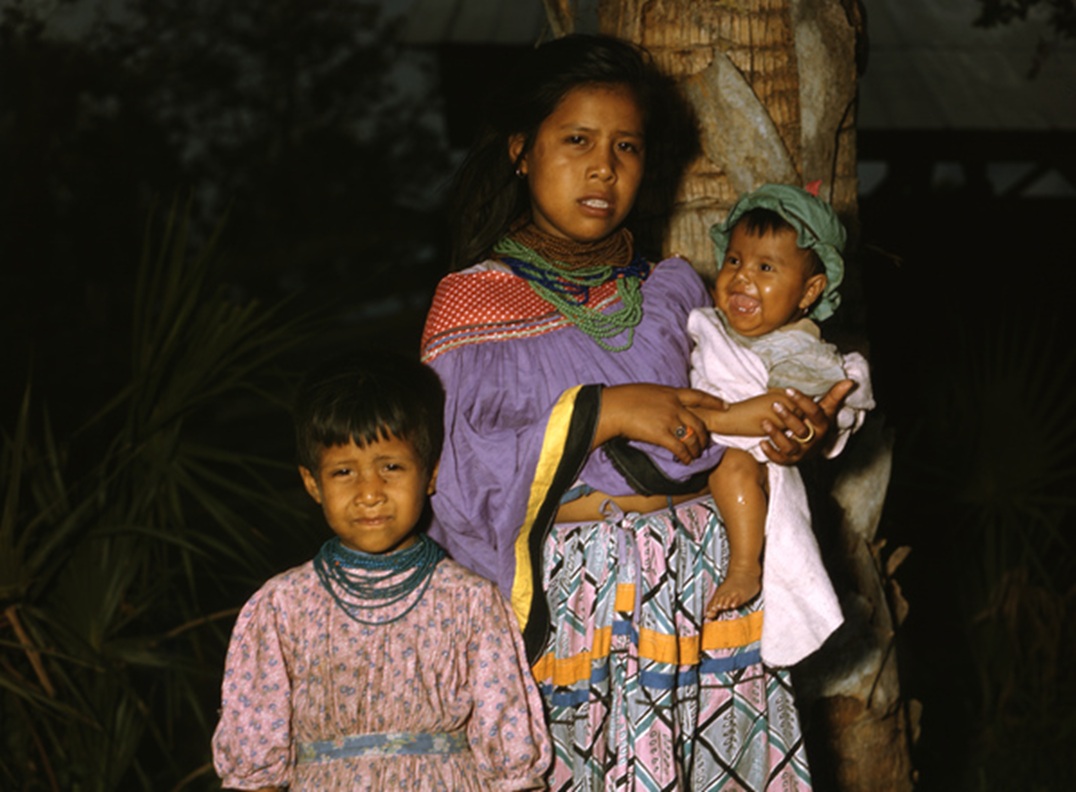 Seminole Mother And Children- Brighton Reservation, Florida
