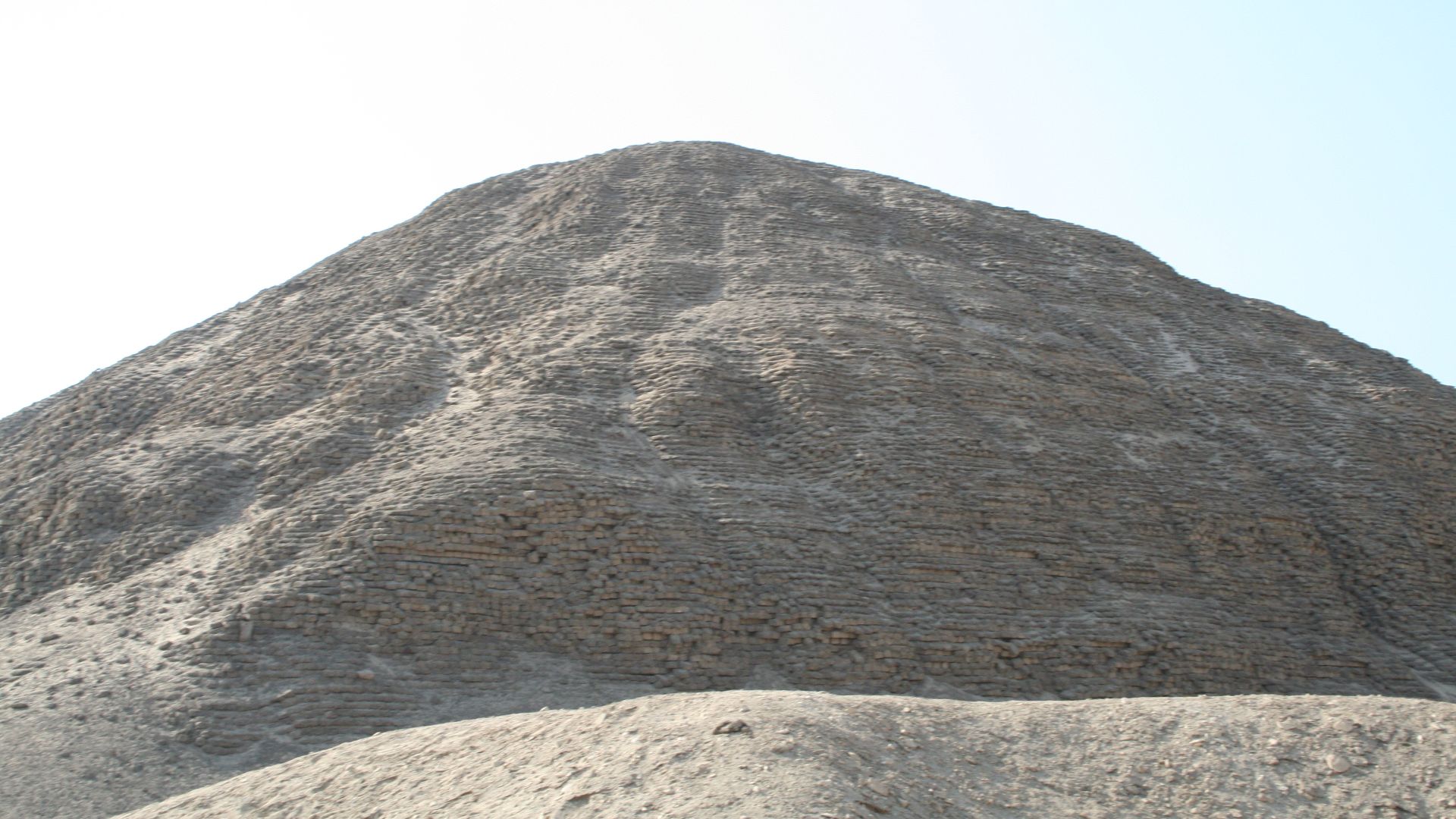 File:Hawara Pyramid 03.JPG