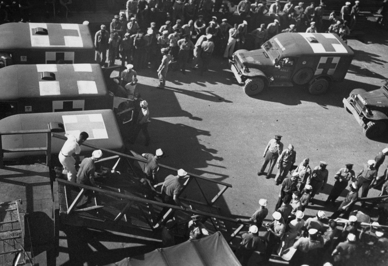 Survivors from USS Indianapolis (CA-35)