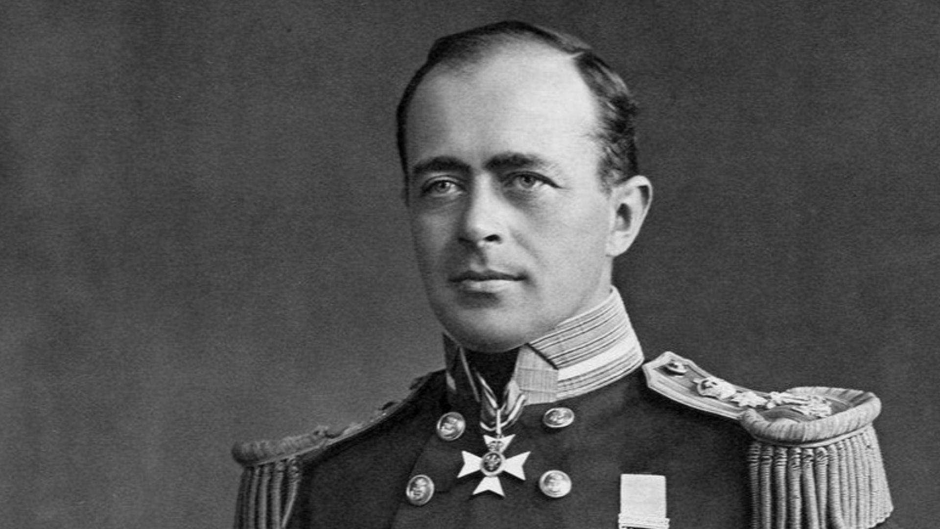 File:Scott of the Antarctic (bw) (cropped).jpg