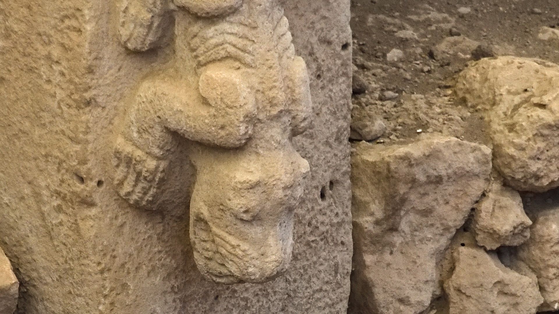File:Göbeklitepe Building C sept 2019 5373crop.jpg
