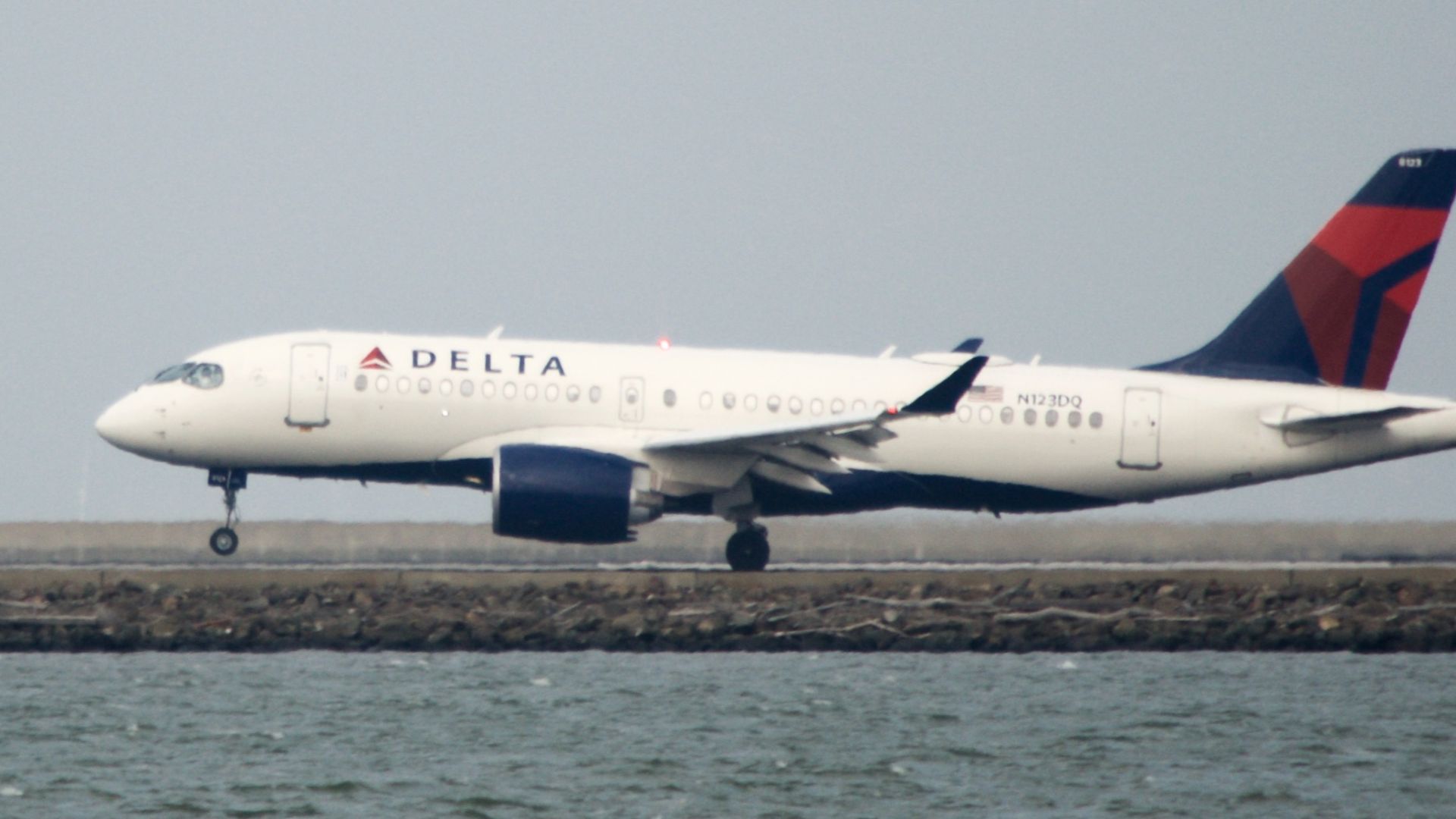 File:Delta Airlines Airbus A-220 Bombardier CSeries N123DQ DSC 0023 (1).jpg