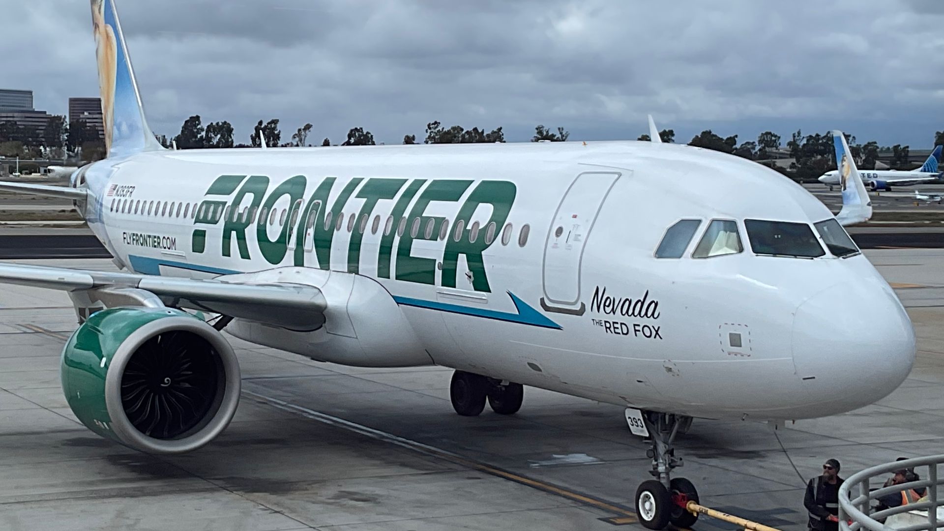 File:N393FR, Frontier Airlines.jpg