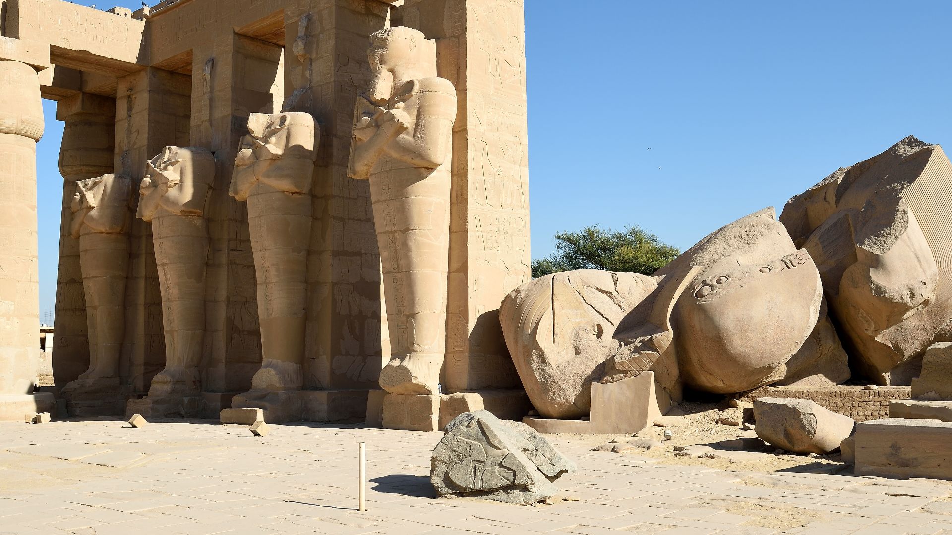 File:Ramesseum on West Bank of Luxor Egypt.jpg