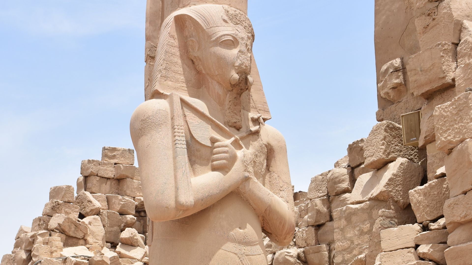 File:Statue of Ramesses II in Karnak Temple in Luxor Egypt.JPG