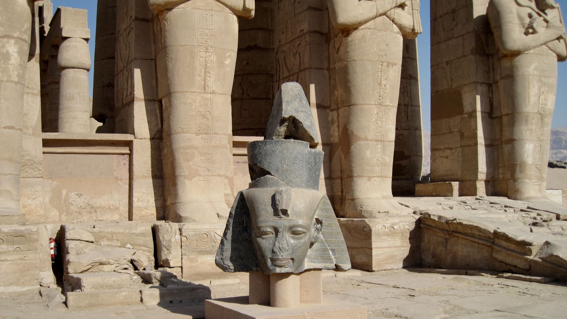 File:Ramesseum 27.JPG