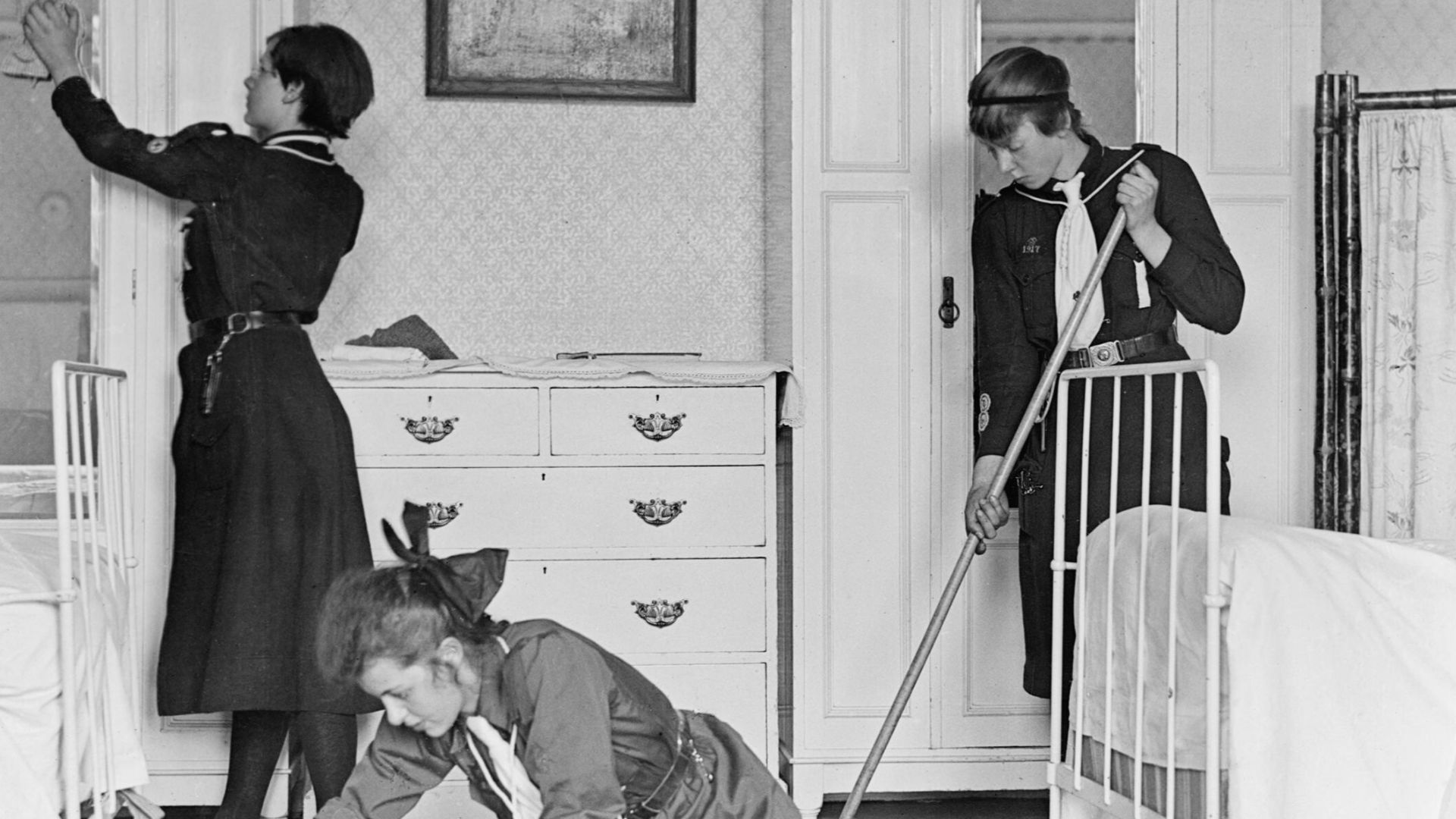 File:The Girl Guides Association in Britain, 1914-1918 Q27921.jpg