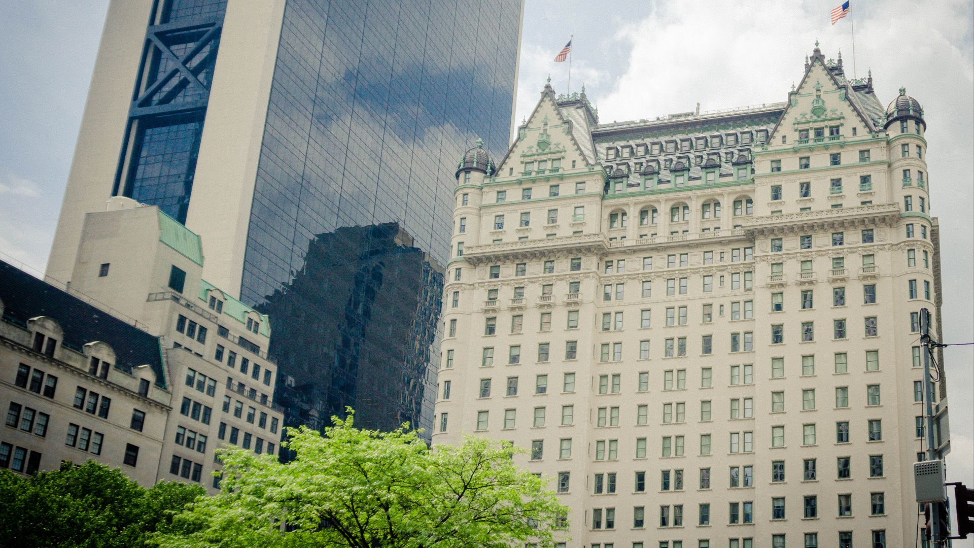 File:The Plaza Hotel, NYC (17820832941).jpg