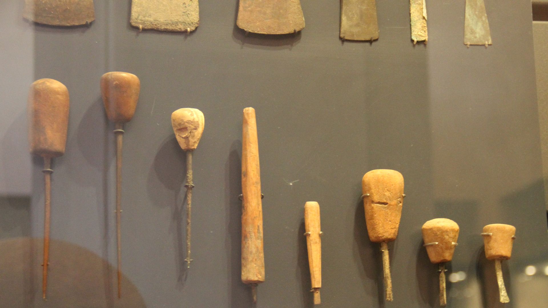 File:Ancient Egypt Bronze Chisels & Woodworking Tools (28347871015).jpg