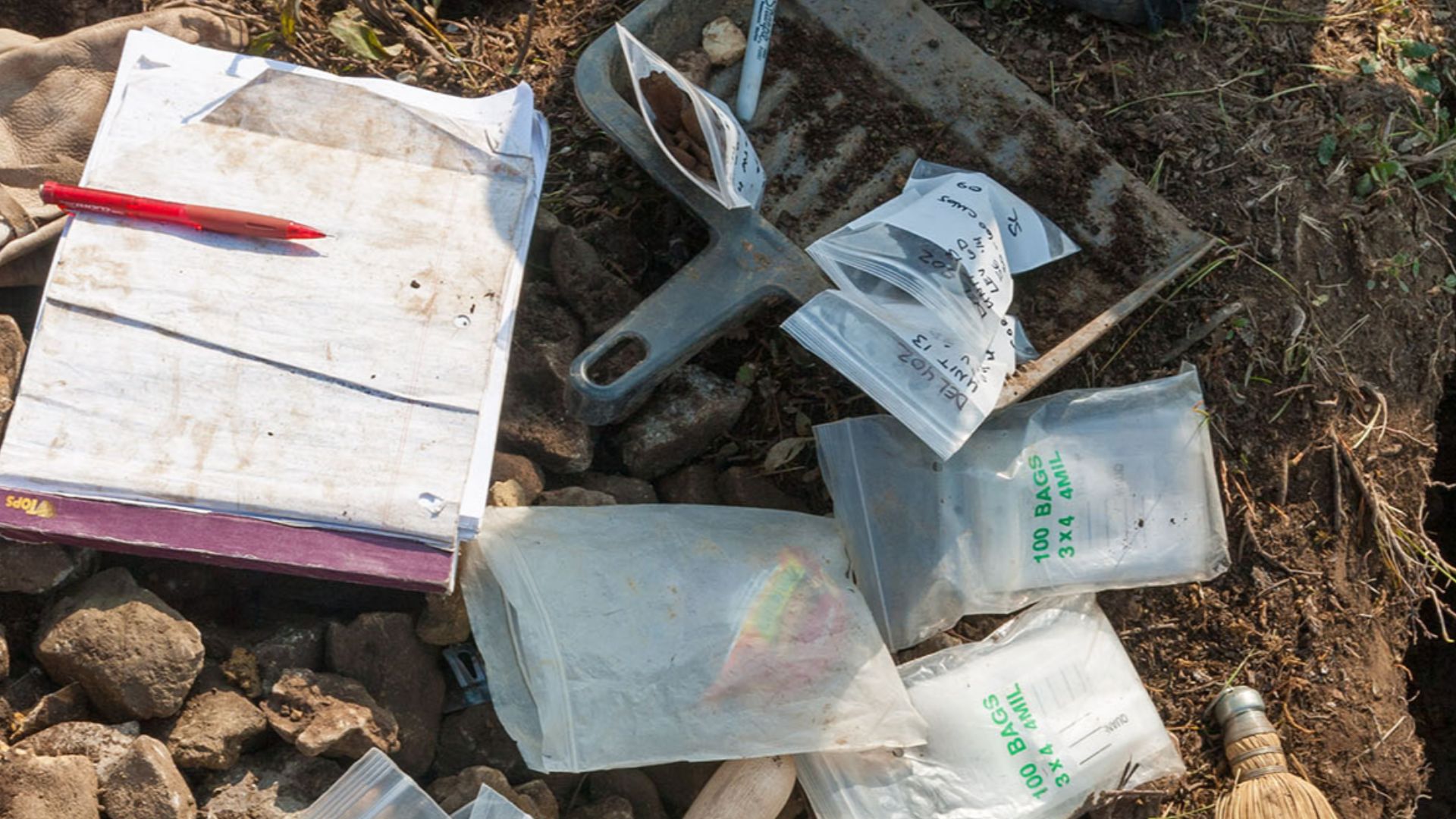 File:Archaeologist work table (50926753727).jpg