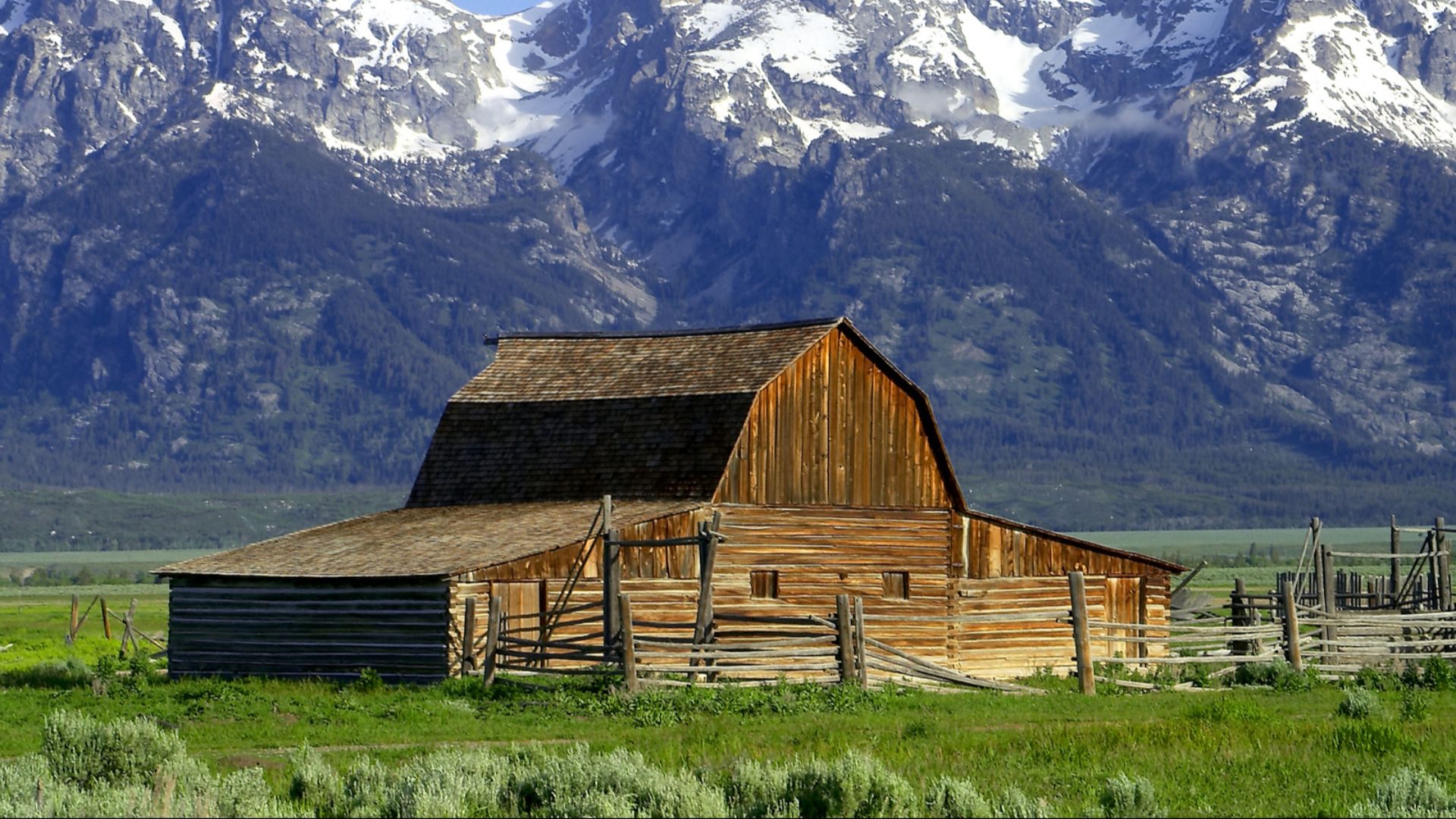File:Barns grand tetons.jpg