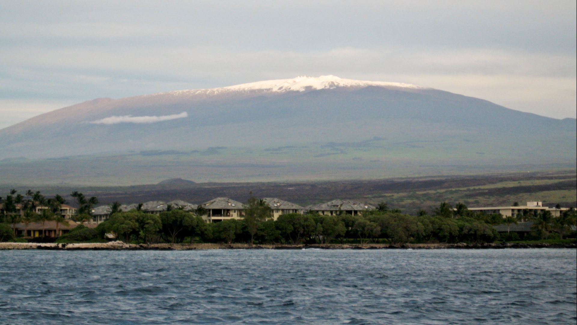 File:Mauna Kea from the ocean.jpg