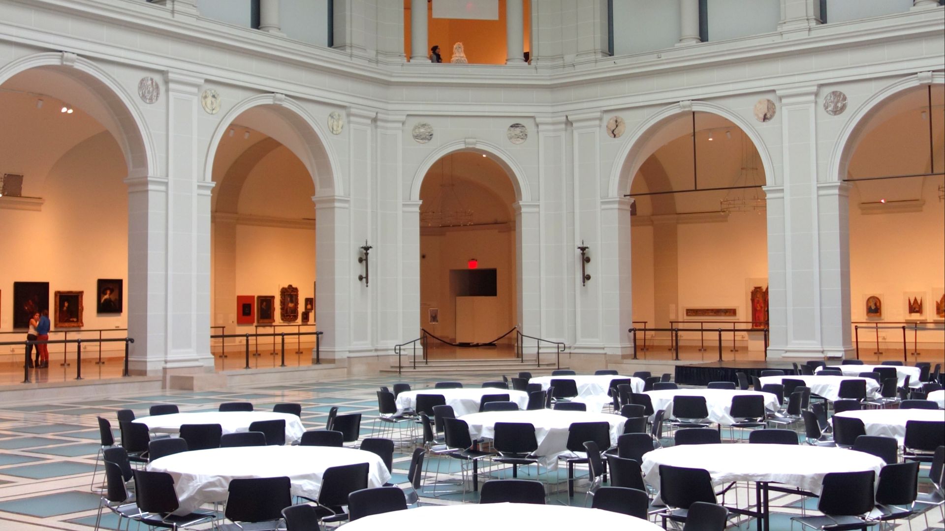 File:Courtyard view 1 - Brooklyn Museum - Brooklyn, NY - DSC08601.JPG