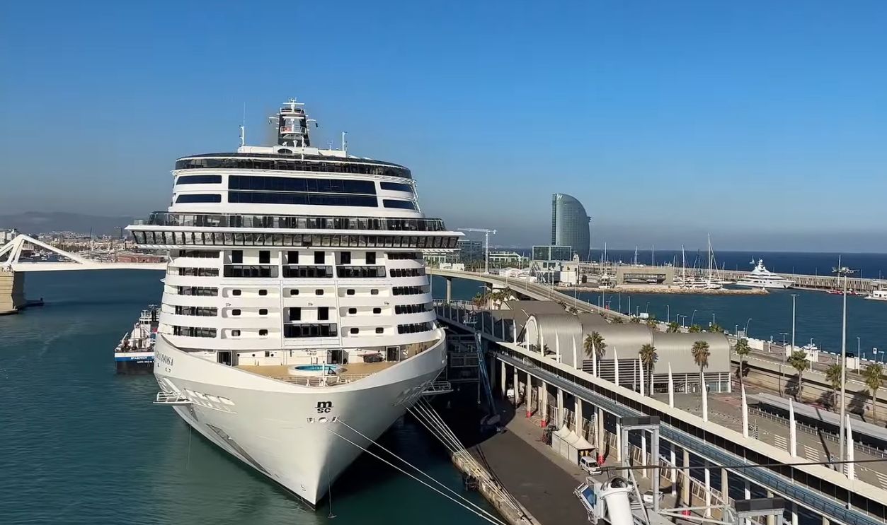 Oceania Riviera cruise ship