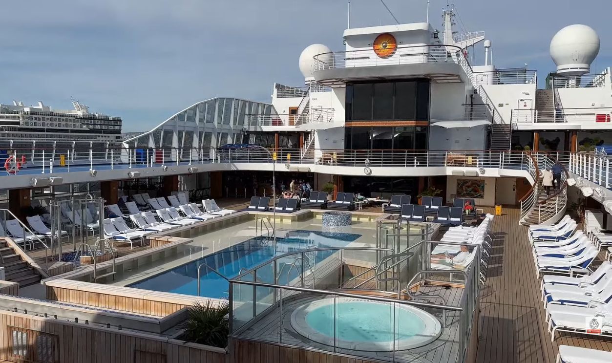 Oceania Riviera cruise ship