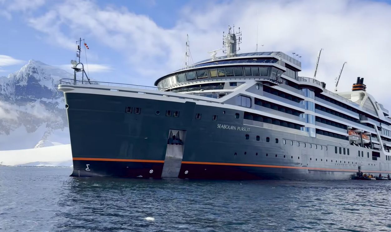 Seabourn Pursuit cruise ship