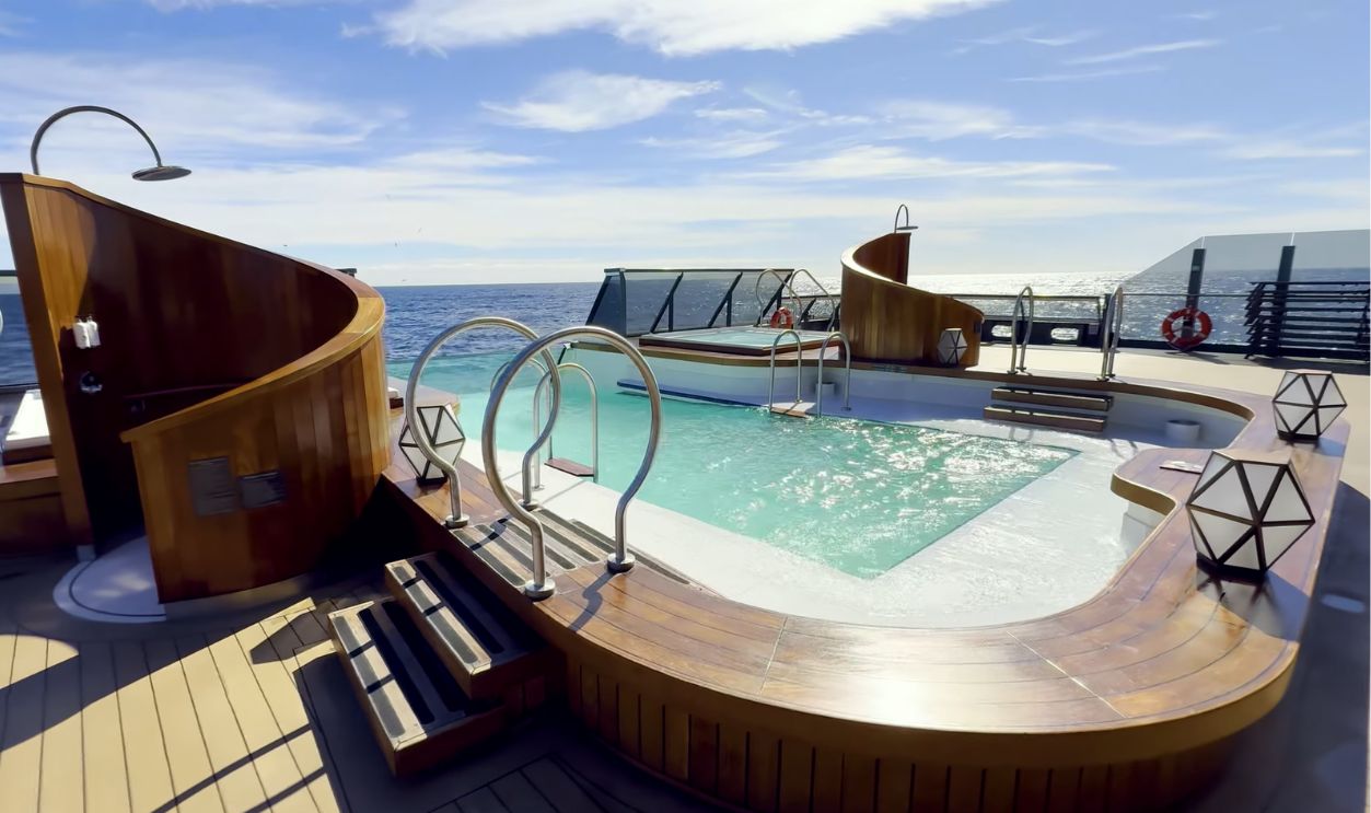 Seabourn Pursuit cruise ship