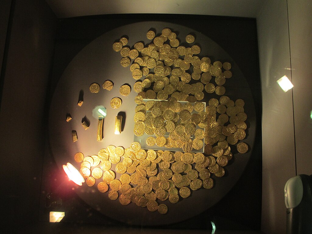 Golden coins treasure in Ramla Museum
