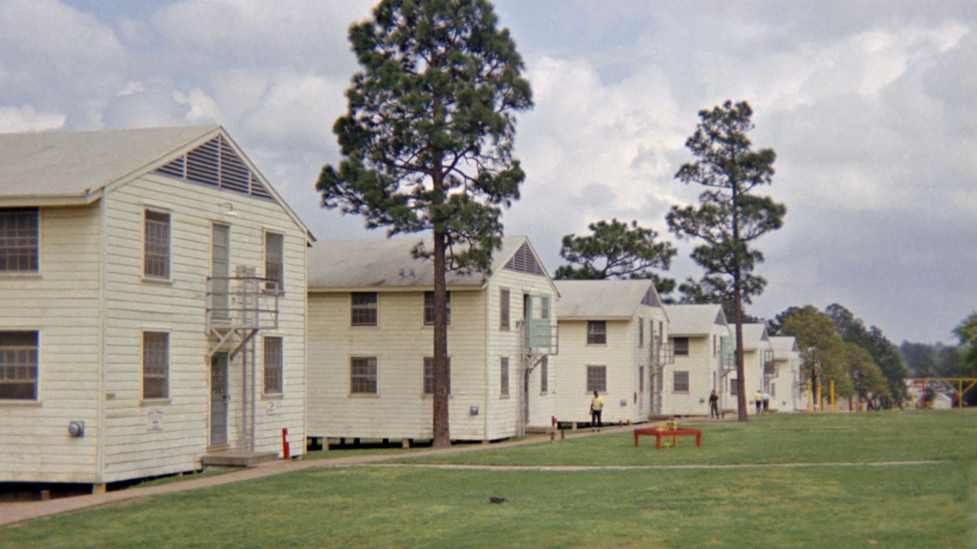 File:Company B Barracks, 1st Bn, 3rd Bde, Fort Polk Tigerland - April 1965.jpg