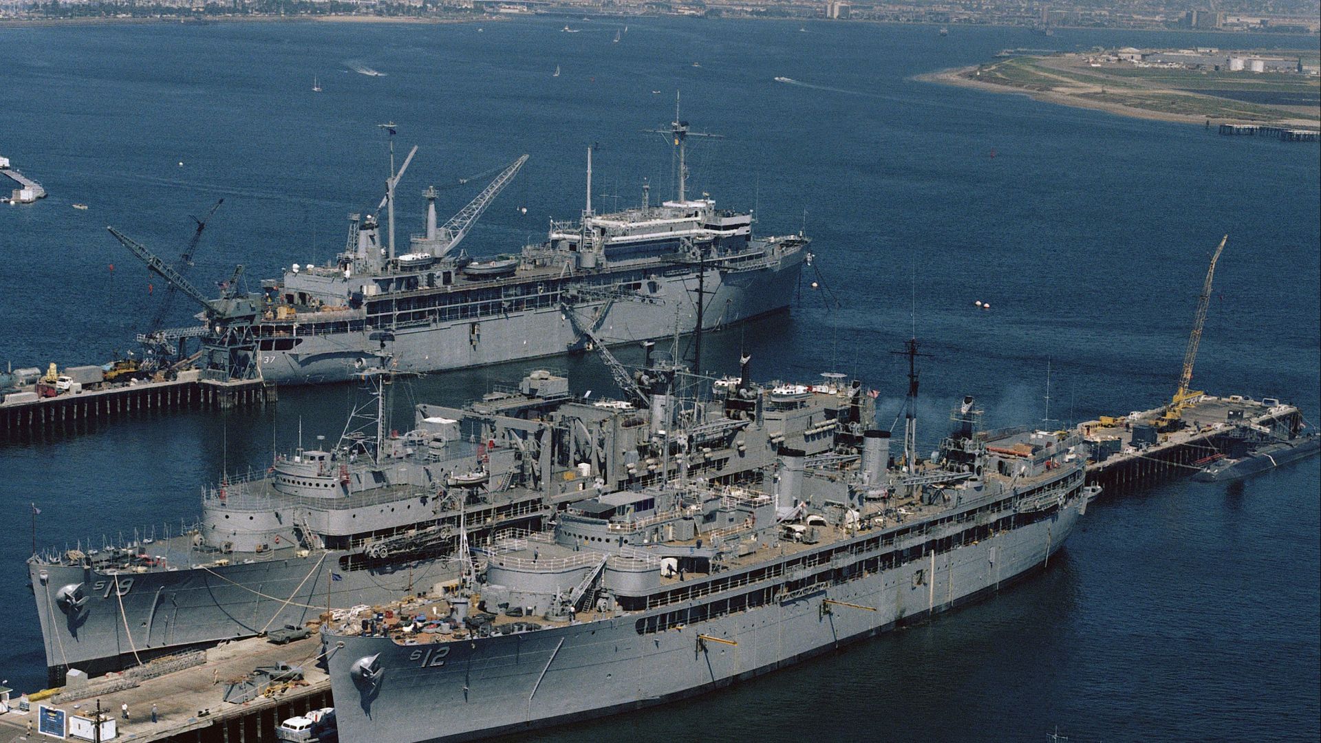 File:USS Sperry USS Proteus USS Dixon SanDiego 1985.jpeg