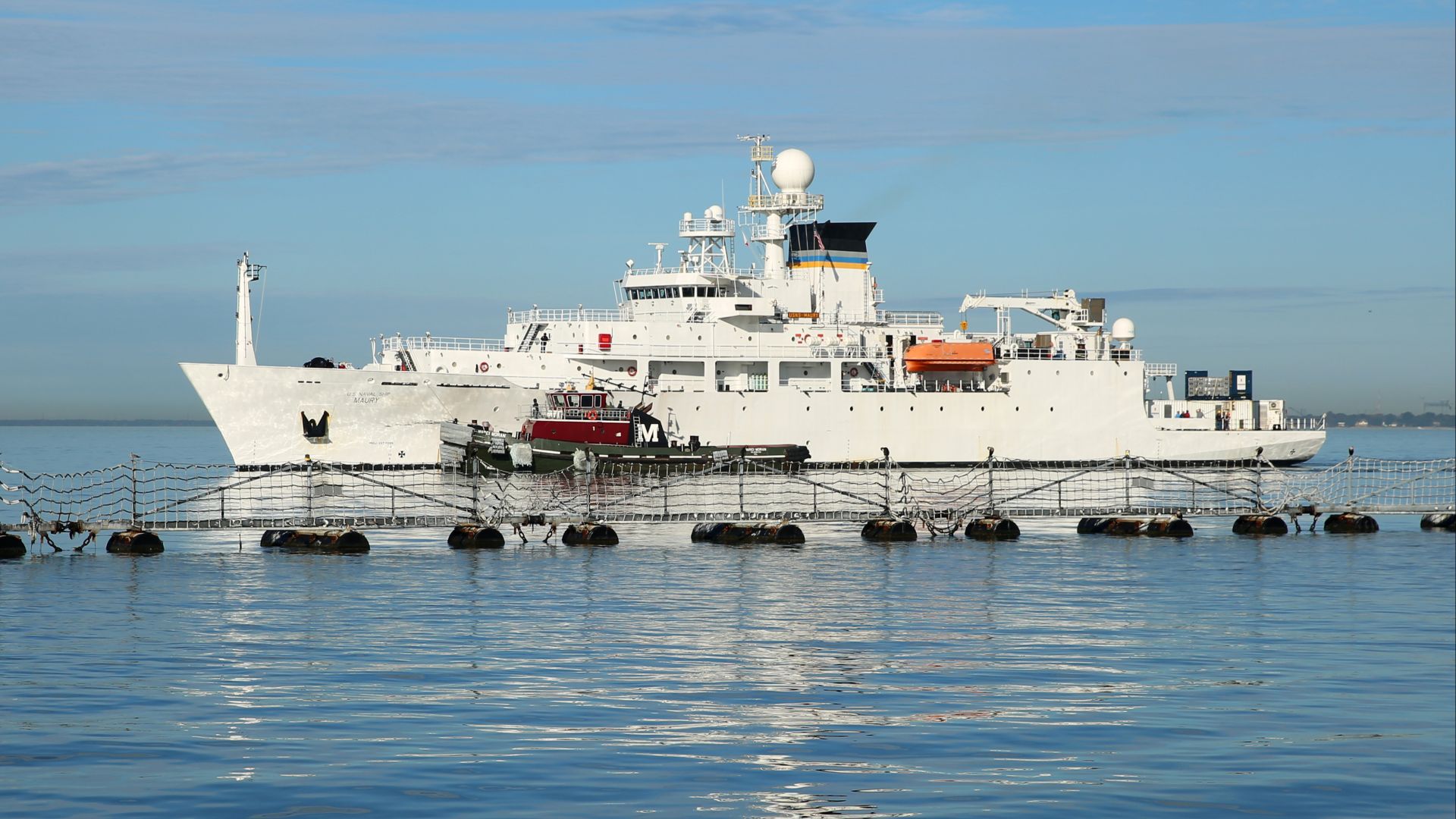 File:USNS Maury (T-AGS-66) pulls into Naval Station Norfolk on 2 November (2017171102-N-OH262-867).JPG