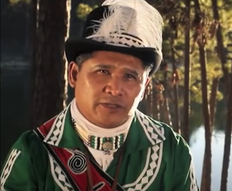 Screenshot from - The Choctaw People & Nation: Mississippi, Louisiana, Florida & Alabama. - USA, Jaguar Bird