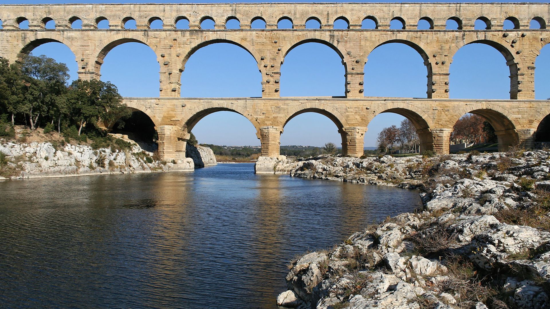 File:Pont du Gard 3.jpg