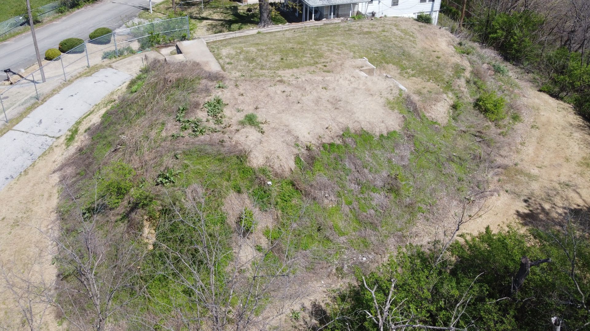File:Sugarloaf Mound Top South.jpg
