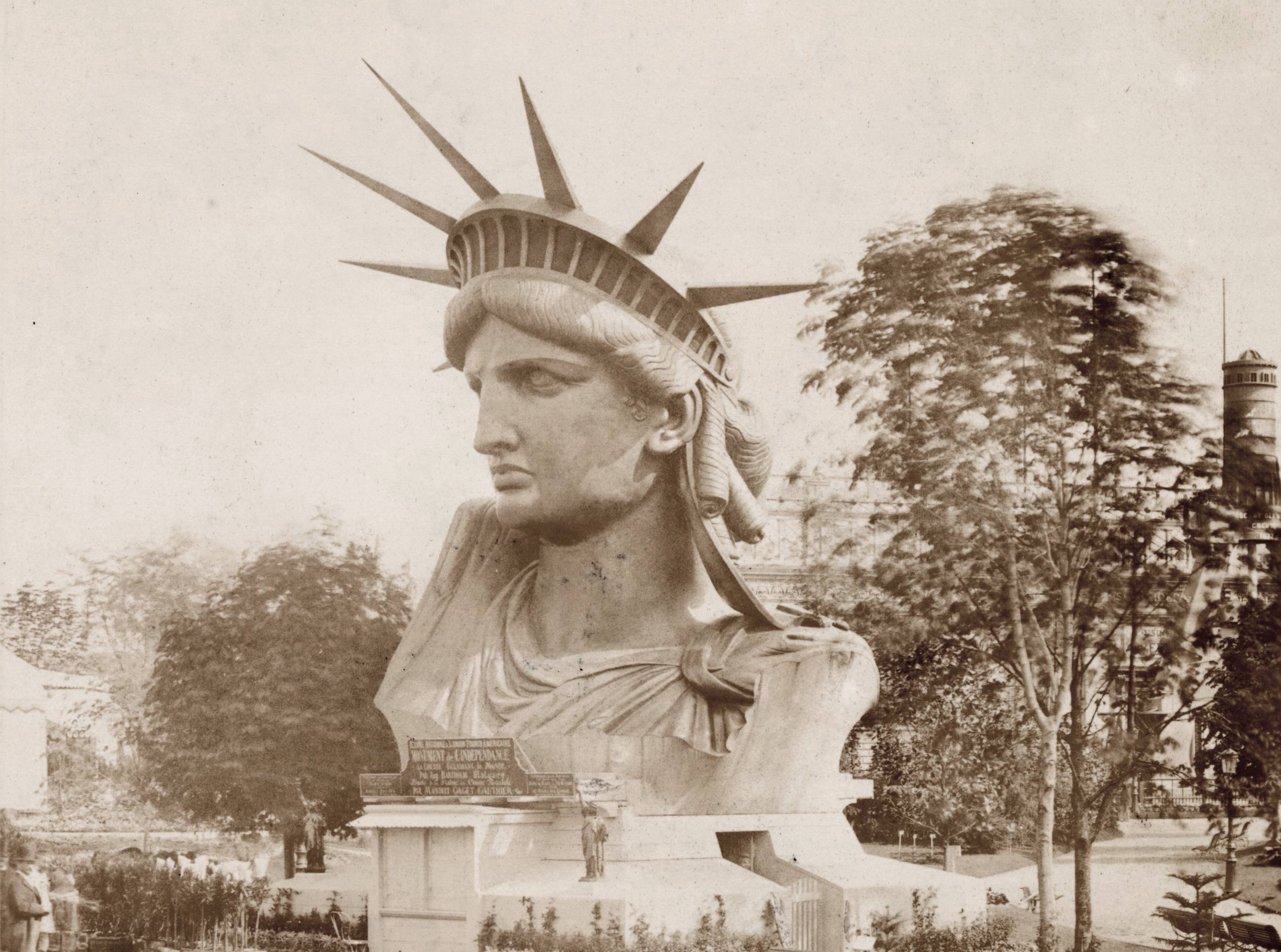 Head Of The Statue Of Liberty  In Paris