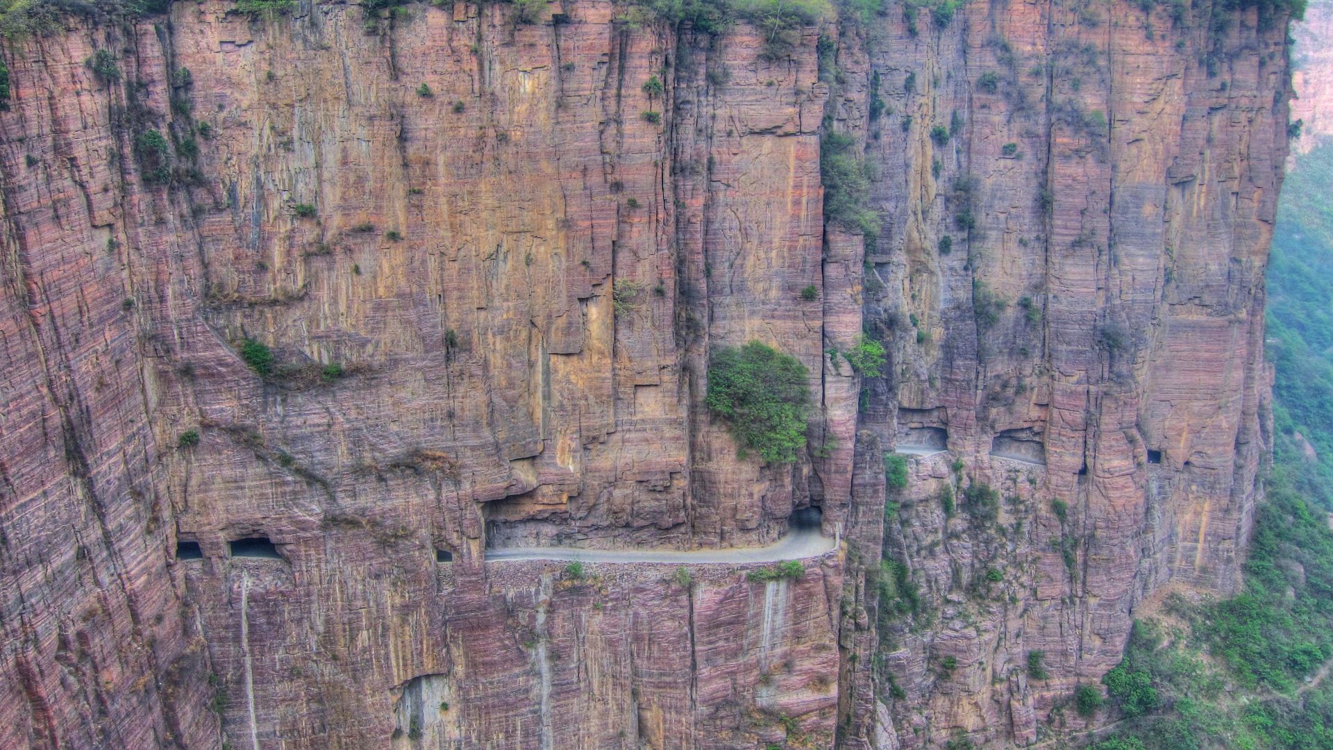 File:Guoliang tunnel road 2011-4-29 17-24-01 (5689275863).jpg