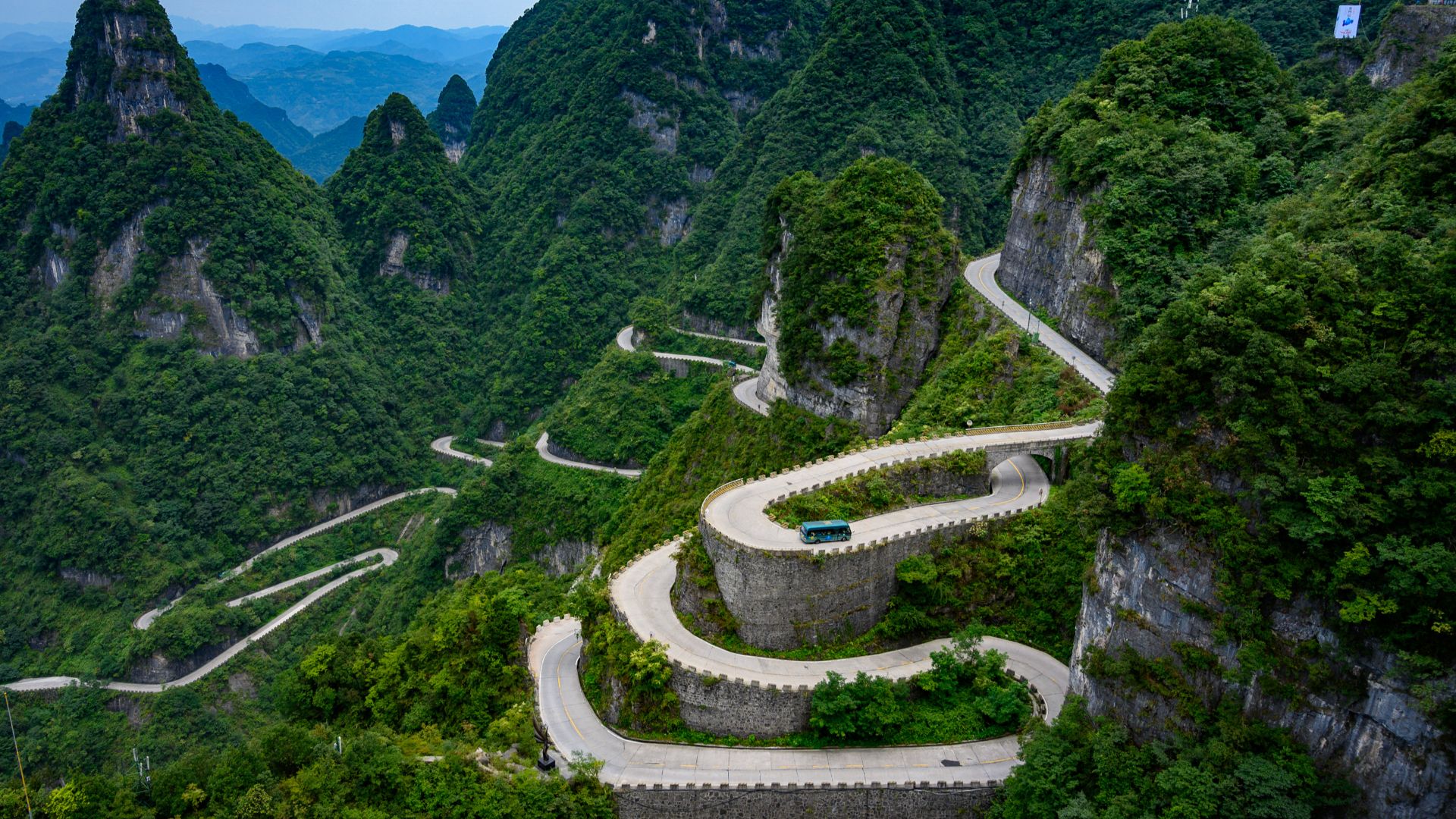 File:Tianmen Mountain 38183-Zhangjiajie (48757755237).jpg