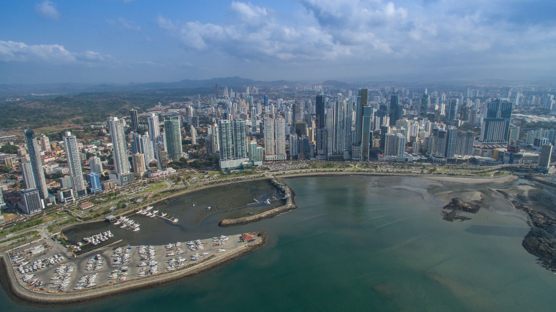 File:Panama City (25769670394).jpg