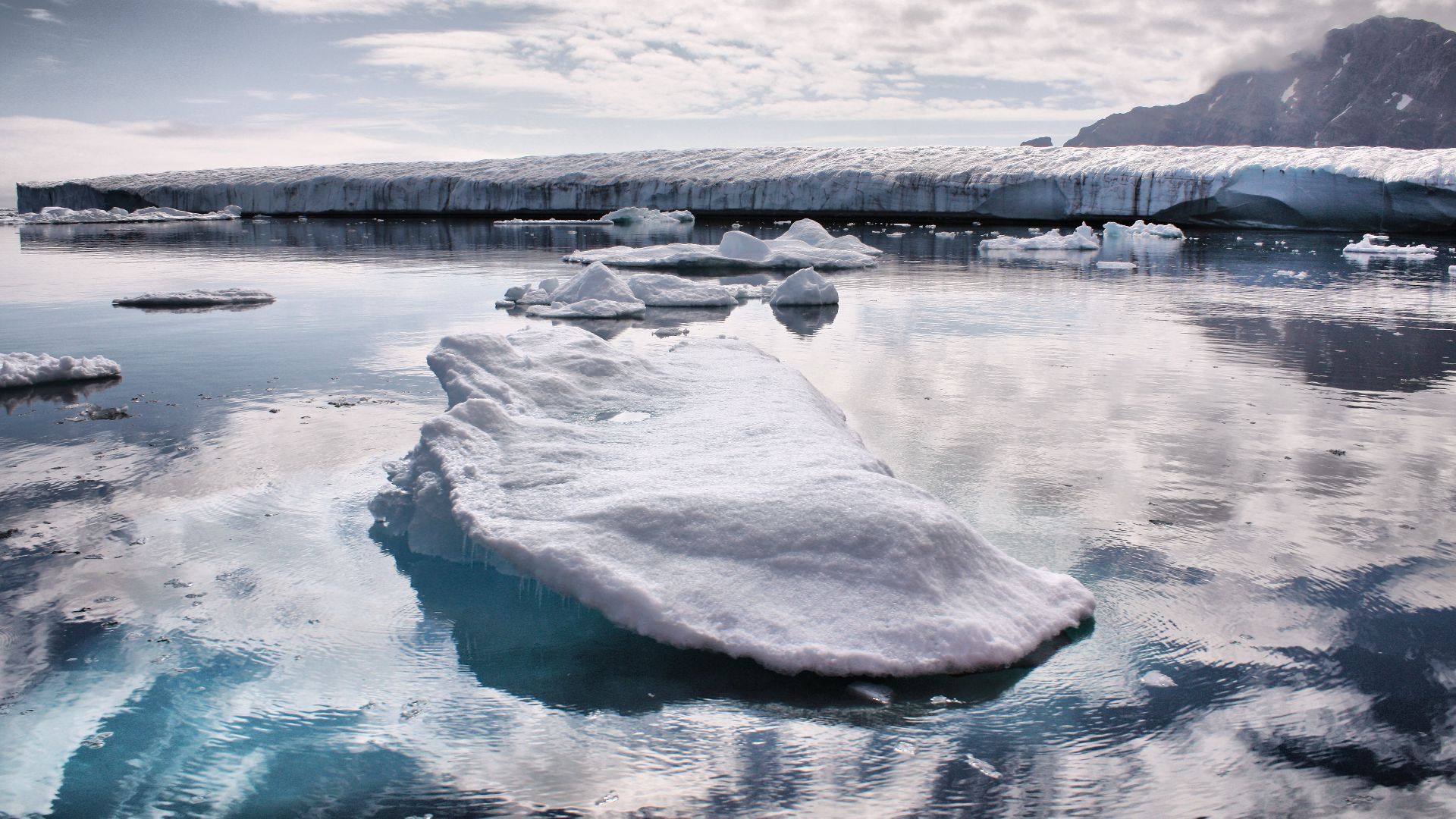 File:Greenland Ice (4018284492).jpg