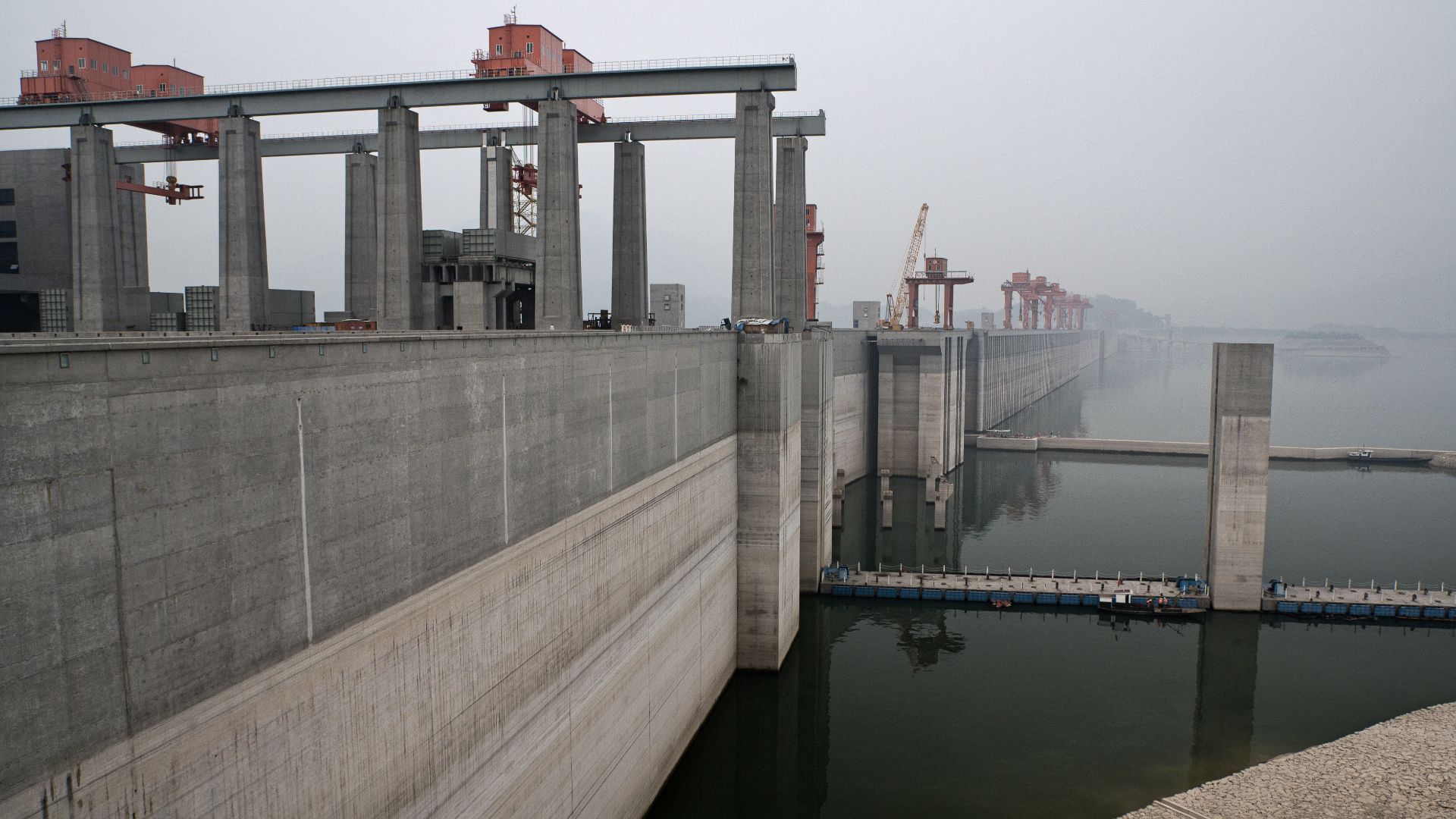 File:Three Gorges Dam 2014.jpg