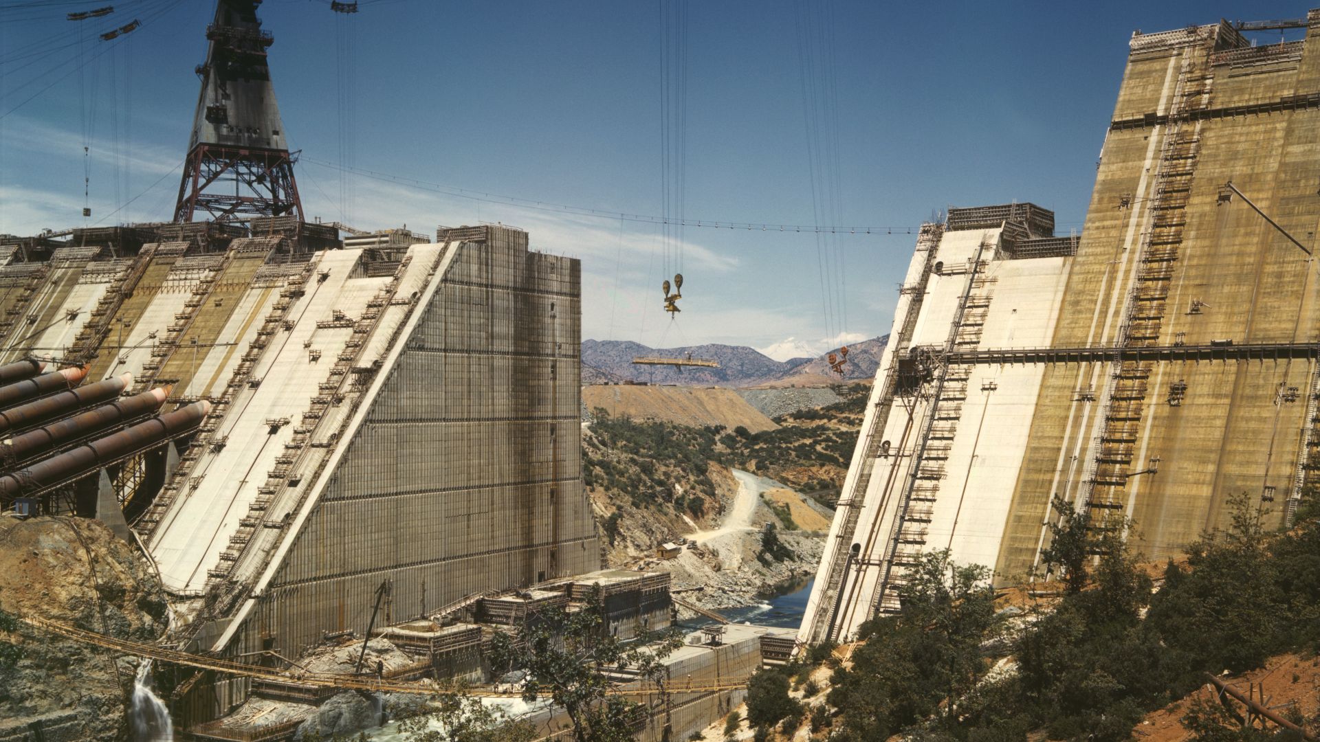 File:Shasta dam under construction new edit.jpg