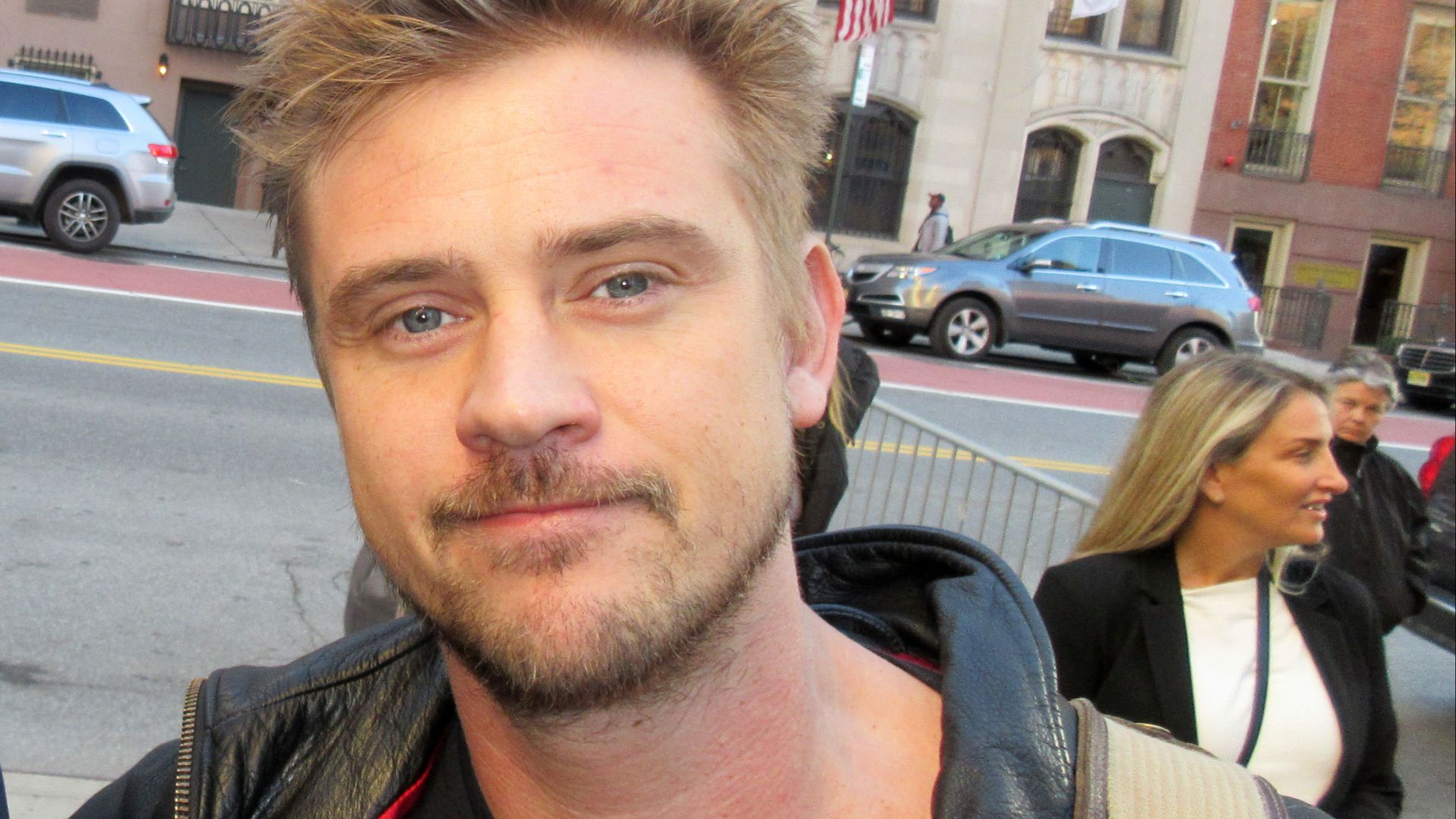 File:Boyd Holbrook (40061613100) (cropped).jpg