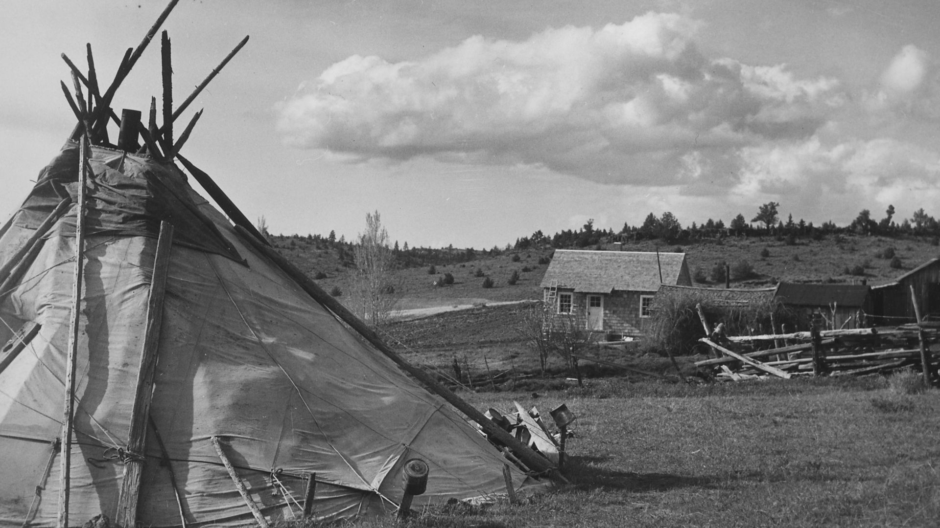 File:Warm Springs Reservation - NARA - 298665.jpg