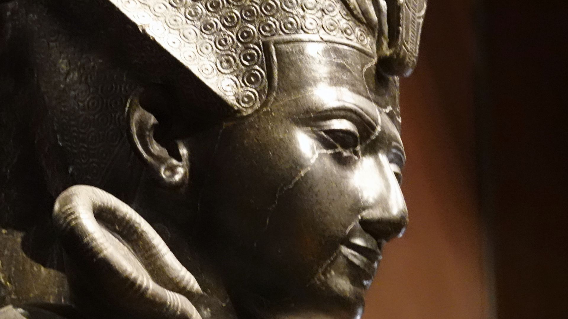 File:Statue of Ramesses II from Karnak, 19th dynasty, 1279-1213 BCE; Egyptian Museum, Karnak (4).jpg