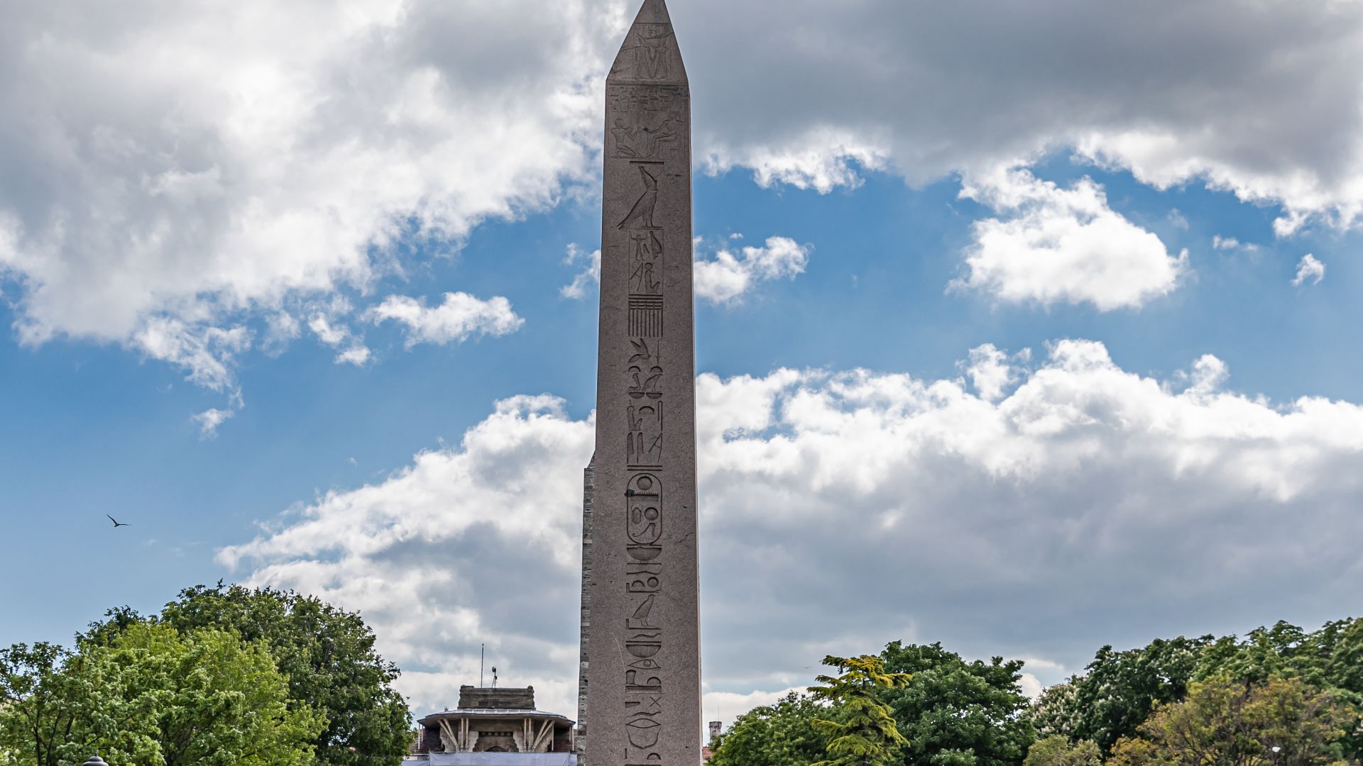 File:Sultanahmet Square, Obelisk of Theodosius, Istanbul (52121868925).jpg