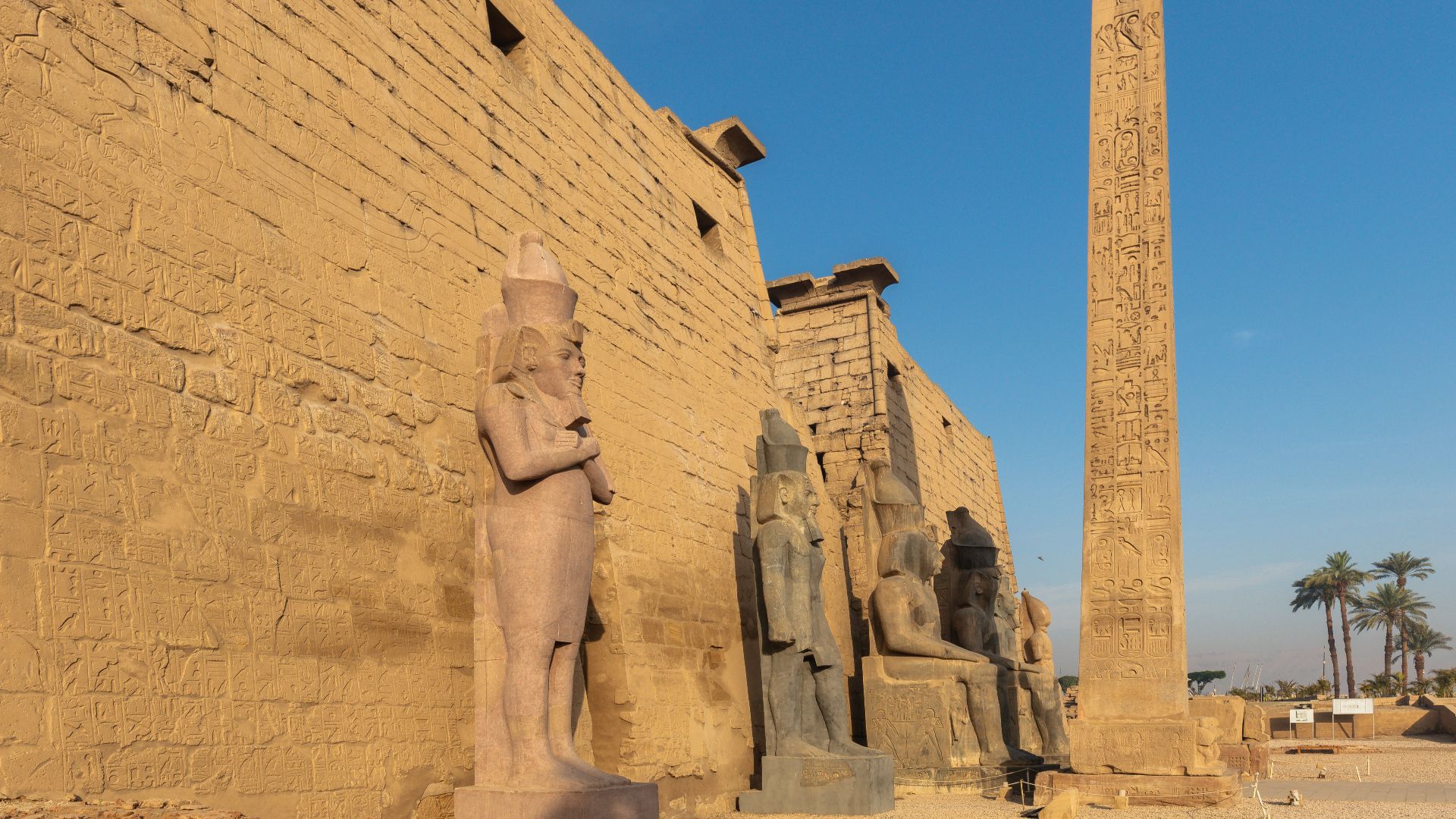 File:Templo de Luxor, Luxor, Egipto, 2022-04-01, DD 04.jpg