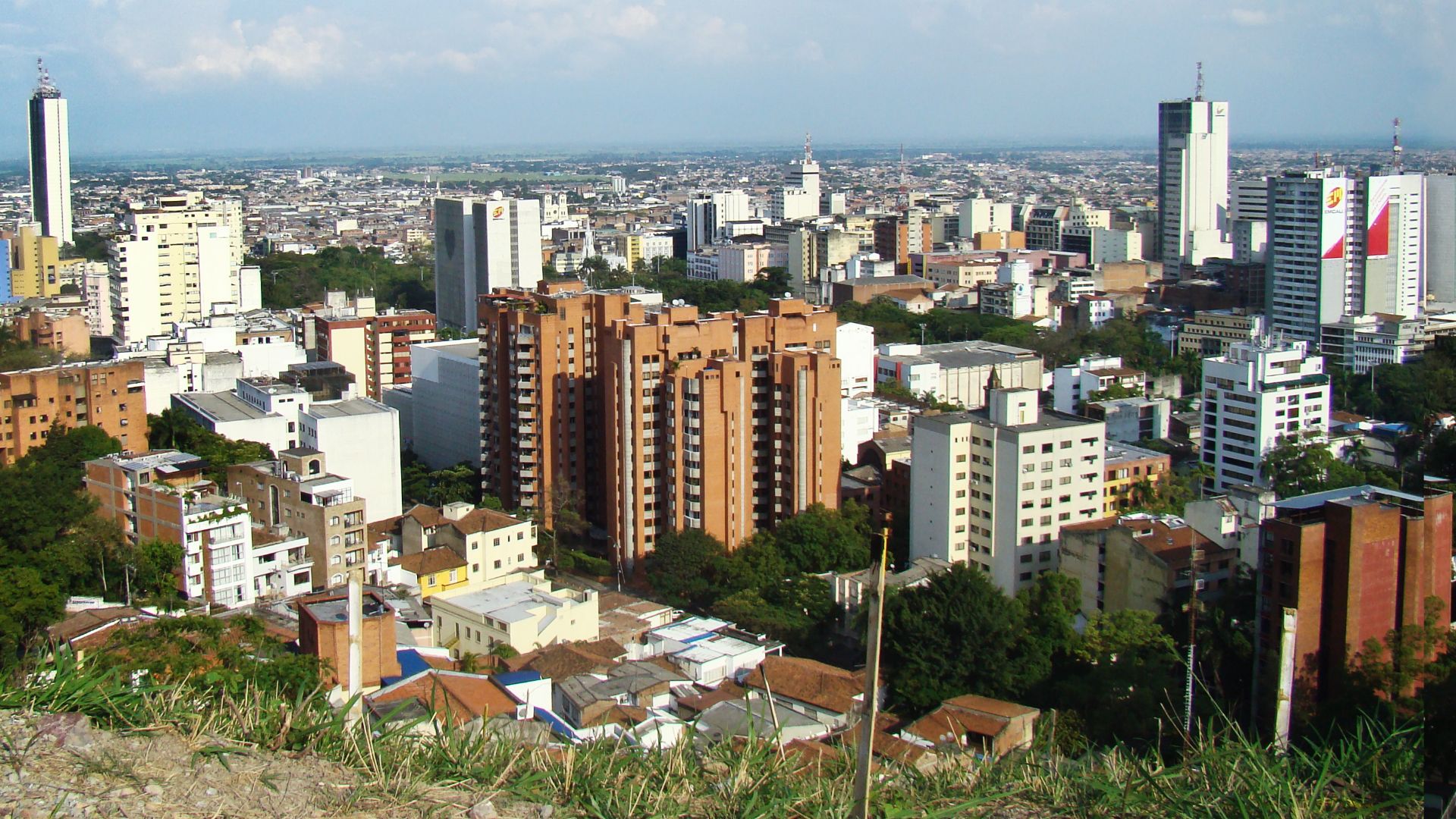 File:Panoramic Cali Col.jpg