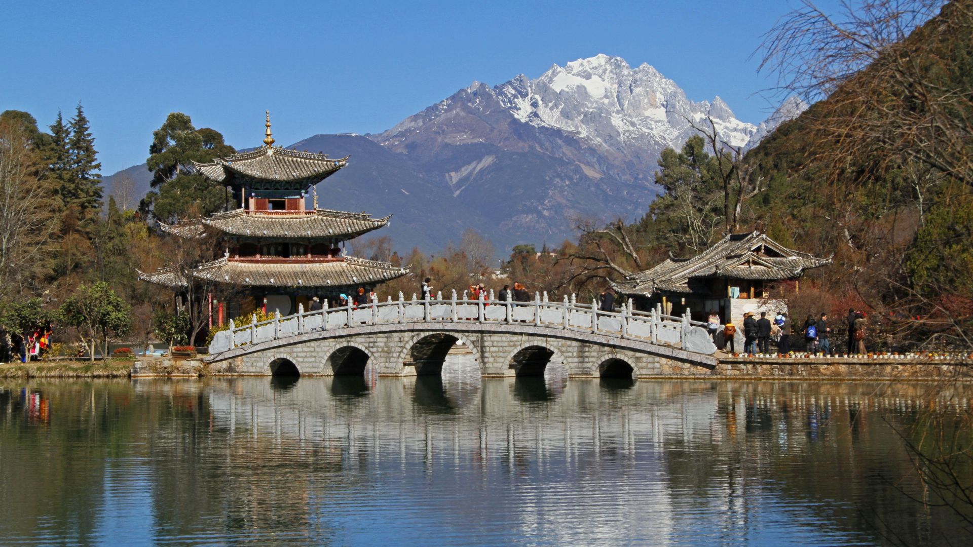 File:Black Dragon 黑龙潭 (5496141333).jpg