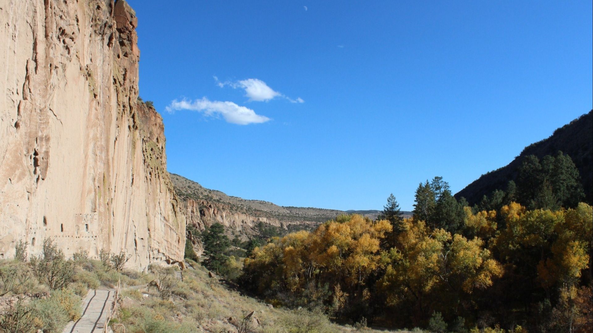 File:Bandelier National Monument, New Mexico - panoramio (8).jpg